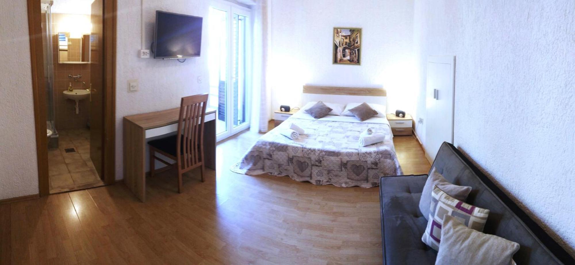 Guesthouse Cecilia 2 Малинска Екстериор снимка