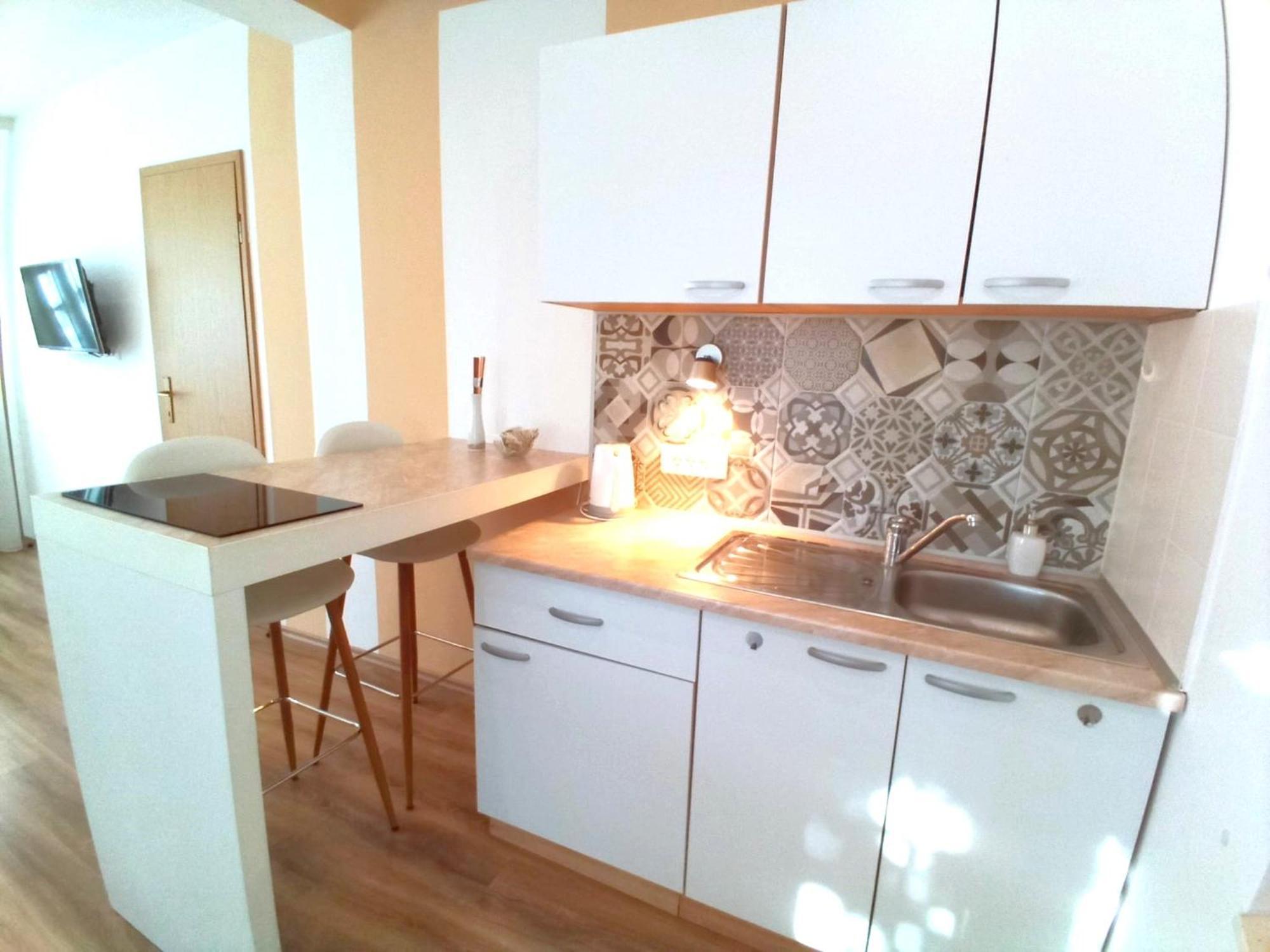 Guesthouse Cecilia 2 Малинска Екстериор снимка