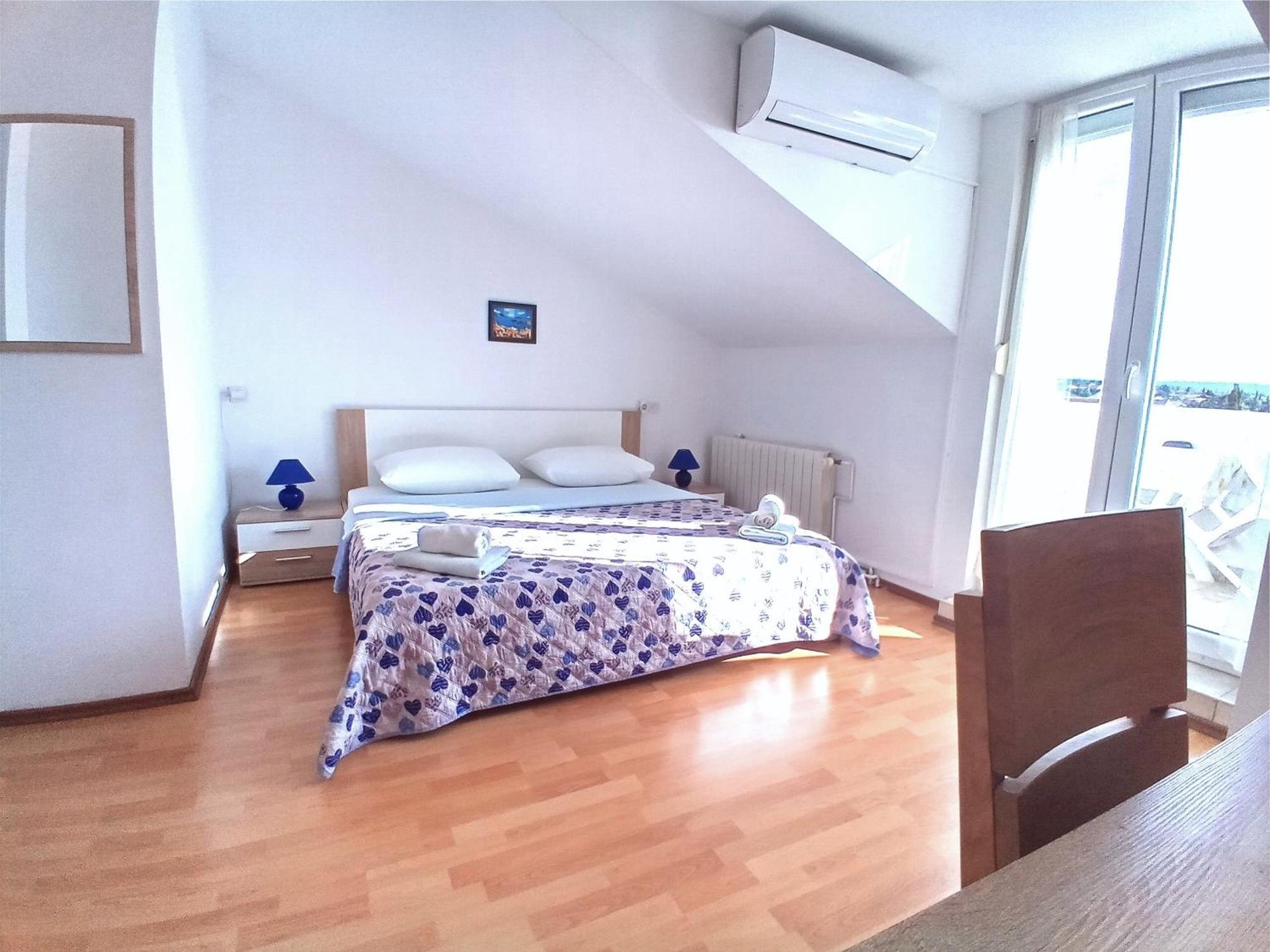 Guesthouse Cecilia 2 Малинска Екстериор снимка