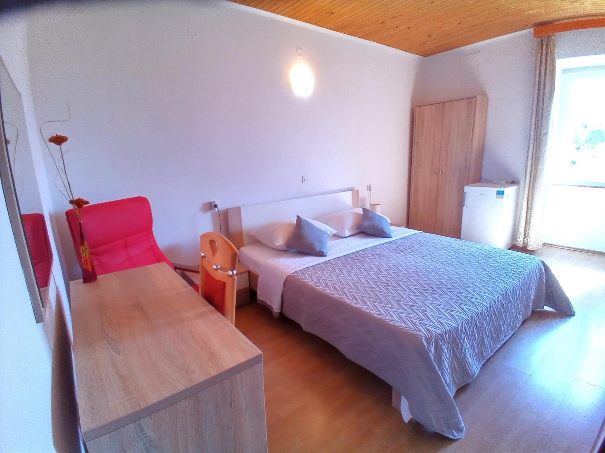 Guesthouse Cecilia 2 Малинска Екстериор снимка